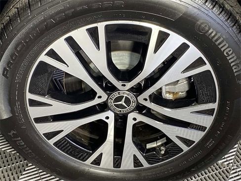 Used 2024 Mercedes-Benz GLB 250 image 27