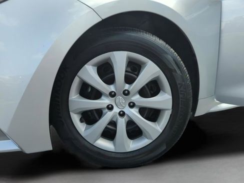 Used 2024 Toyota Corolla LE FWD image 46