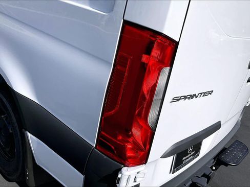 New 2026 Mercedes-Benz Sprinter 2500 image 14