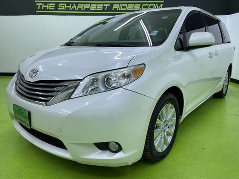 Used 2015 Toyota Sienna AWD image 5