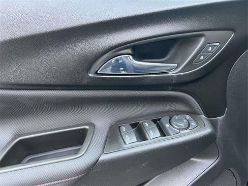 Certified 2023 Chevrolet Equinox RS image 24