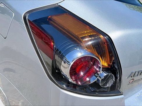 Used 2010 Nissan Altima 2.5 SL w/ SL Pkg FWD image 19