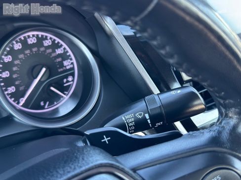 Used 2023 Toyota Camry SE image 31