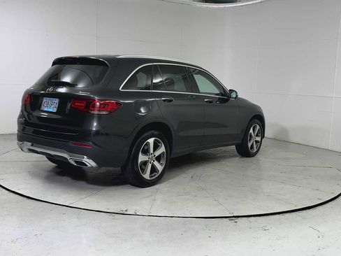 Used 2020 Mercedes-Benz GLC 300 4MATIC image 2
