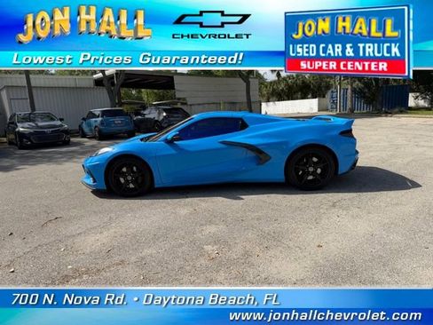 Used 2021 Chevrolet Corvette Stingray Convertible w/ Z51 Performance Package image 3