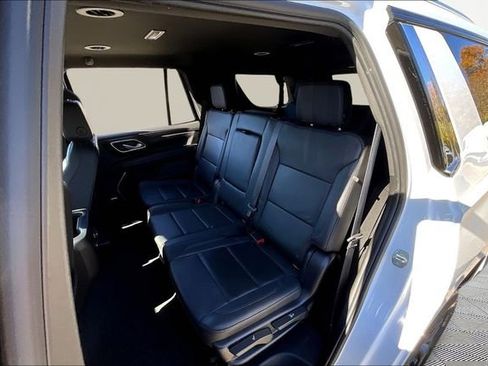 Used 2024 Chevrolet Tahoe LT image 16