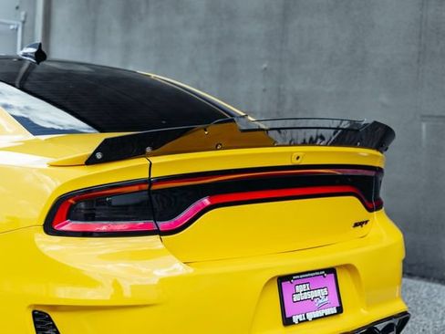 Used 2018 Dodge Charger SRT w/ Technology Group RWD image 32