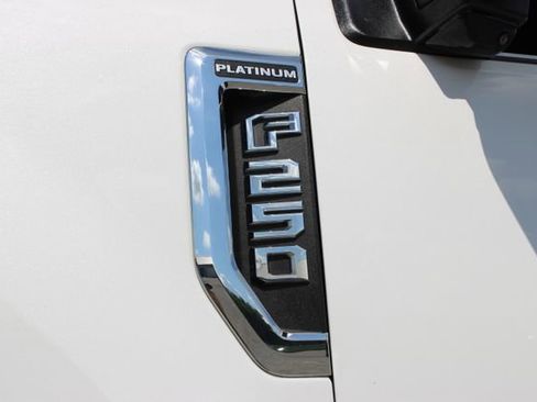 Used 2022 Ford F250 Platinum AWD/4WD image 21