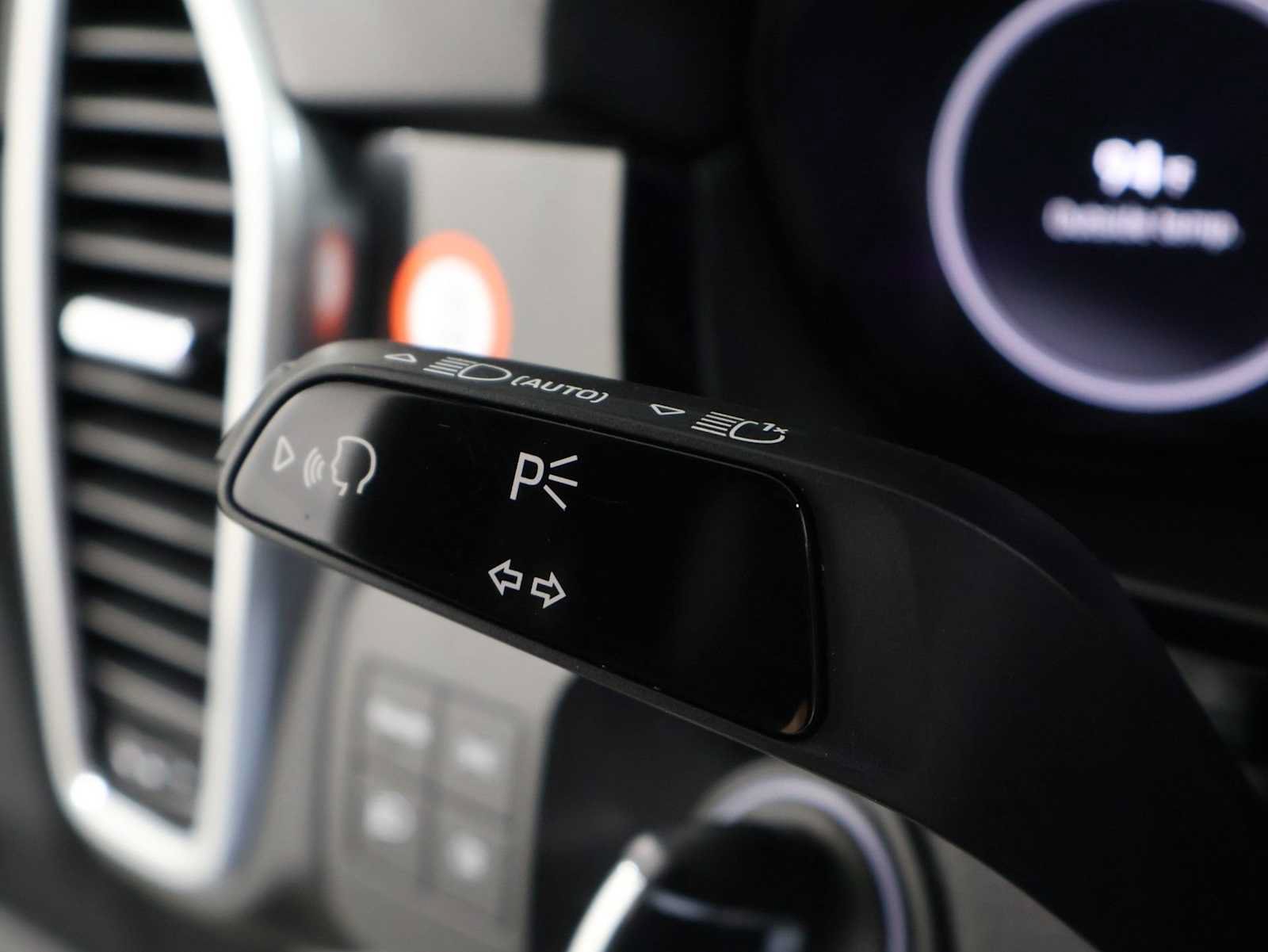 Used 2022 Porsche Cayenne AWD/4WD image 31