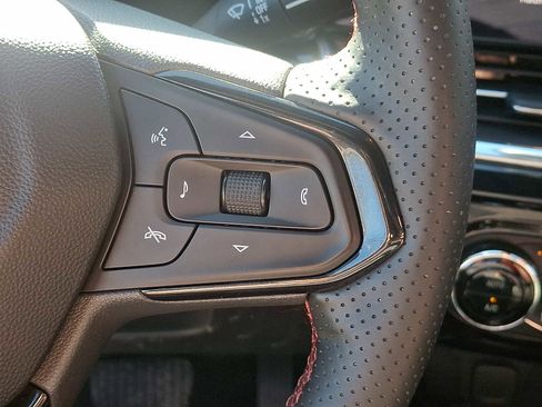 Used 2024 Chevrolet Trax RS w/ Driver Confidence Package image 22