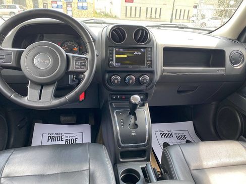 Used 2016 Jeep Patriot High Altitude AWD/4WD image 12