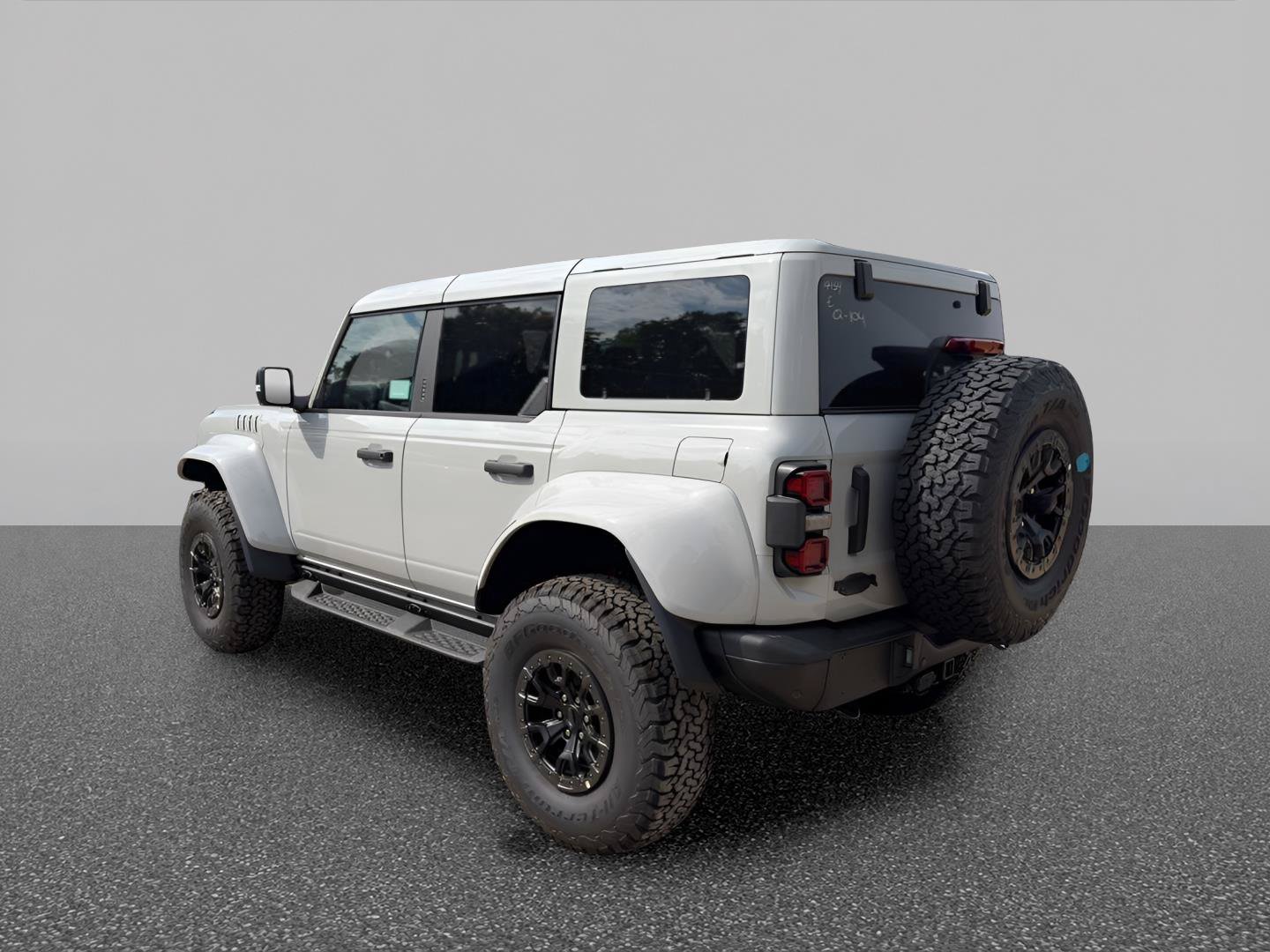 New 2026 Ford Bronco Raptor w/ Interior Carbon Fiber Pack AWD/4WD image 4