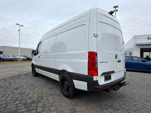 New 2026 Mercedes-Benz Sprinter 144 Cargo image 9