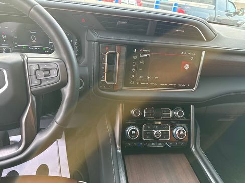 Used 2023 GMC Yukon Denali Ultimate image 22