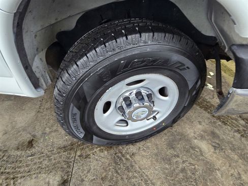 Used 2011 Chevrolet Express 3500 LT w/ LT Preferred Equipment Group image 30