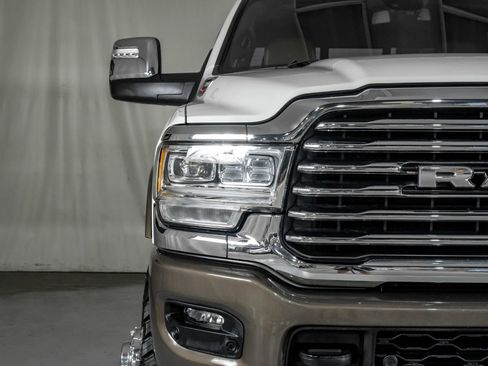 Used 2023 RAM 3500 Limited AWD/4WD image 40