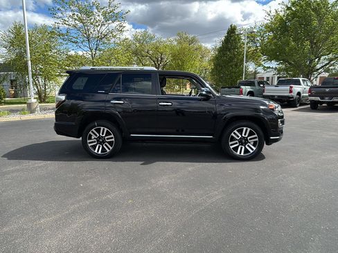 Used 2023 Toyota 4Runner Limited AWD/4WD image 10