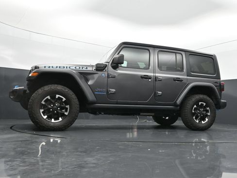 Used 2024 Jeep Wrangler Unlimited Rubicon 4xe AWD/4WD image 36