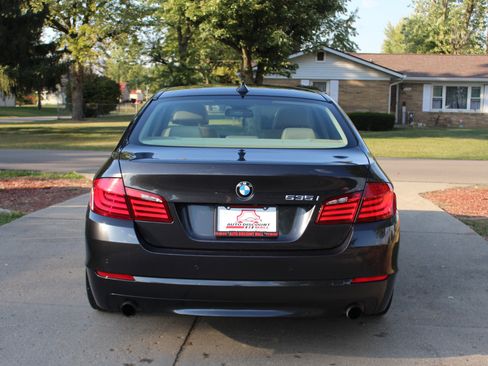 Used 2011 BMW 535i xDrive Sedan image 8