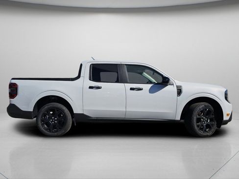 New 2025 Ford Maverick XLT w/ XLT Luxury Package image 23