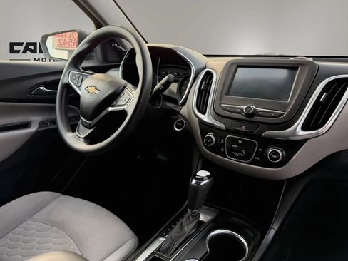 Used 2018 Chevrolet Equinox LS FWD image 14