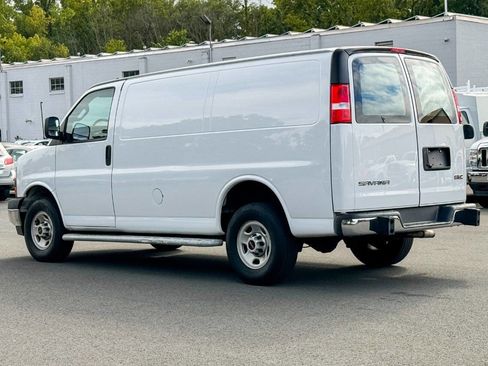 Used 2022 GMC Savana 2500 w/ Driver Convenience Package image 5