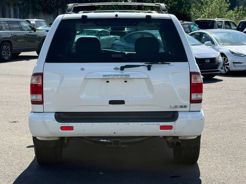 Used 2001 Nissan Pathfinder LE AWD/4WD image 6