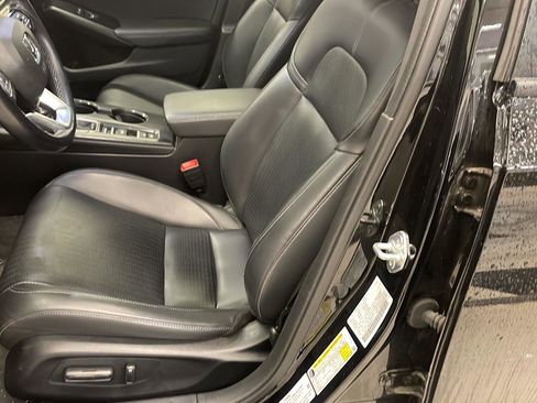 Used 2022 Honda Civic Sport Touring image 9