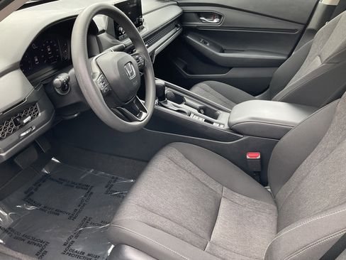 Used 2024 Honda Accord EX image 19