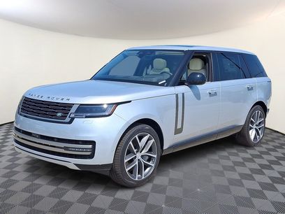New 2025 Land Rover Range Rover Long Wheelbase SE