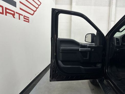 Used 2018 Ford F150 XLT w/ Equipment Group 302A Luxury AWD/4WD image 33