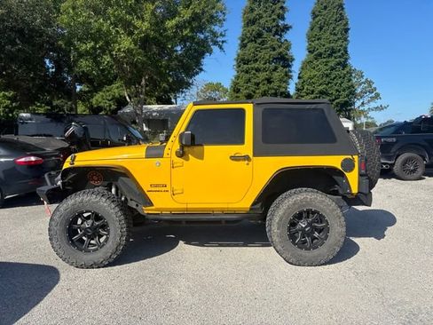 Used 2015 Jeep Wrangler Sport w/ Quick Order Package 23S AWD/4WD image 8