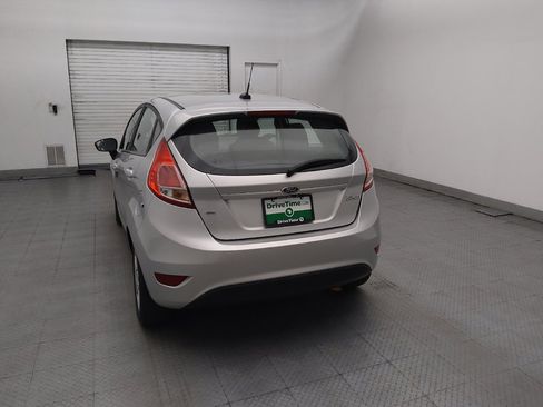 Used 2018 Ford Fiesta SE FWD image 6