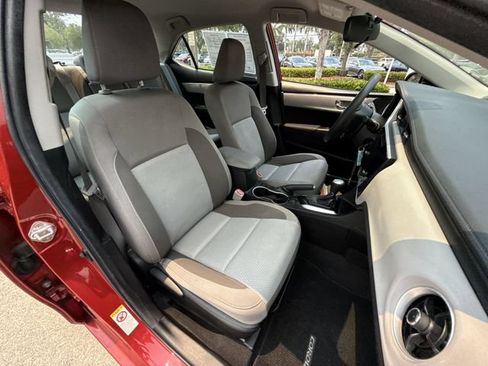 Used 2019 Toyota Corolla LE FWD image 26