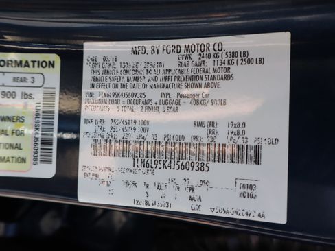 Used 2018 Lincoln Continental Select FWD image 41
