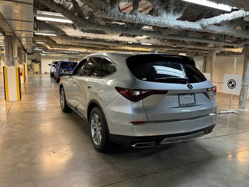 New 2026 Acura MDX SH-AWD image 10