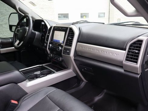 Used 2020 Ford F350 Lariat image 42