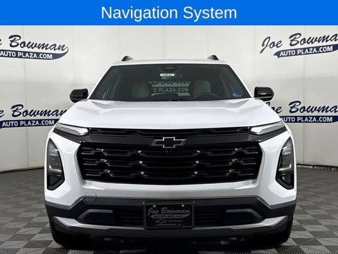 New 2026 Chevrolet Equinox LT w/ Convenience Package II AWD/4WD image 4