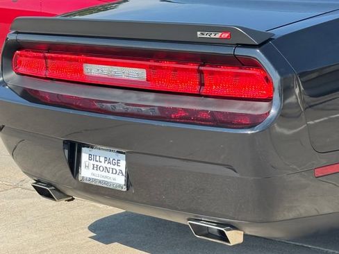 Used 2009 Dodge Challenger SRT8 RWD image 8