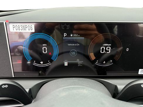 New 2026 Hyundai Tucson SE image 11