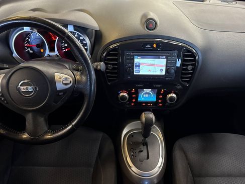 Used 2012 Nissan Juke SV w/ Chrome Pkg FWD image 9