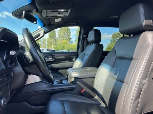 Used 2023 Chevrolet Suburban LT image 40