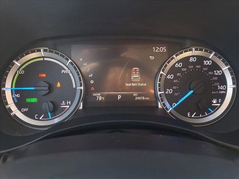 Used 2023 Toyota Highlander Bronze Edition image 11