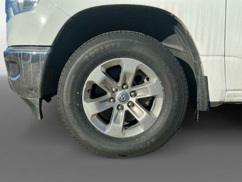 Used 2024 RAM 1500 Laramie image 14