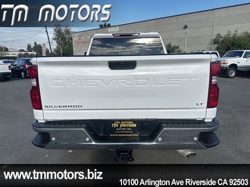 Used 2022 Chevrolet Silverado 2500 LT w/ Convenience Package image 5