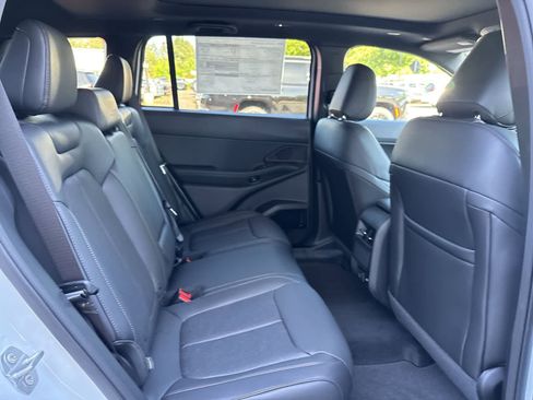 New 2026 Jeep Cherokee Overland AWD/4WD image 6