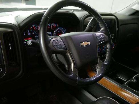 Used 2018 Chevrolet Silverado 1500 High Country AWD/4WD image 12