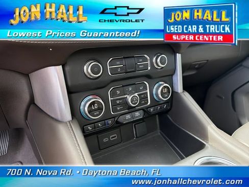 Used 2023 GMC Yukon SLT w/ SLT Premium Package AWD/4WD image 27