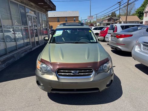 Used 2005 Subaru Outback 2.5i Limited AWD/4WD image 2