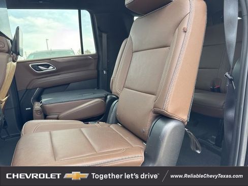 Used 2021 Chevrolet Suburban High Country w/ Premium Package 2 image 15